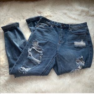 Forever 21 distressed boyfriend jeans